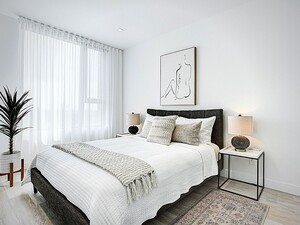 Eclipse Laval bedroom