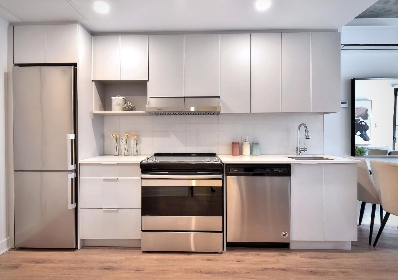 Nuberri kitchen with Stainless steel appliances