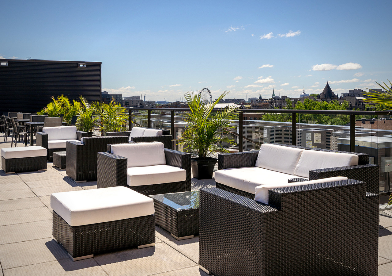 glo 2 rooftop terrase lounge area 