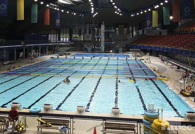 piscine intérieure du stade olympique